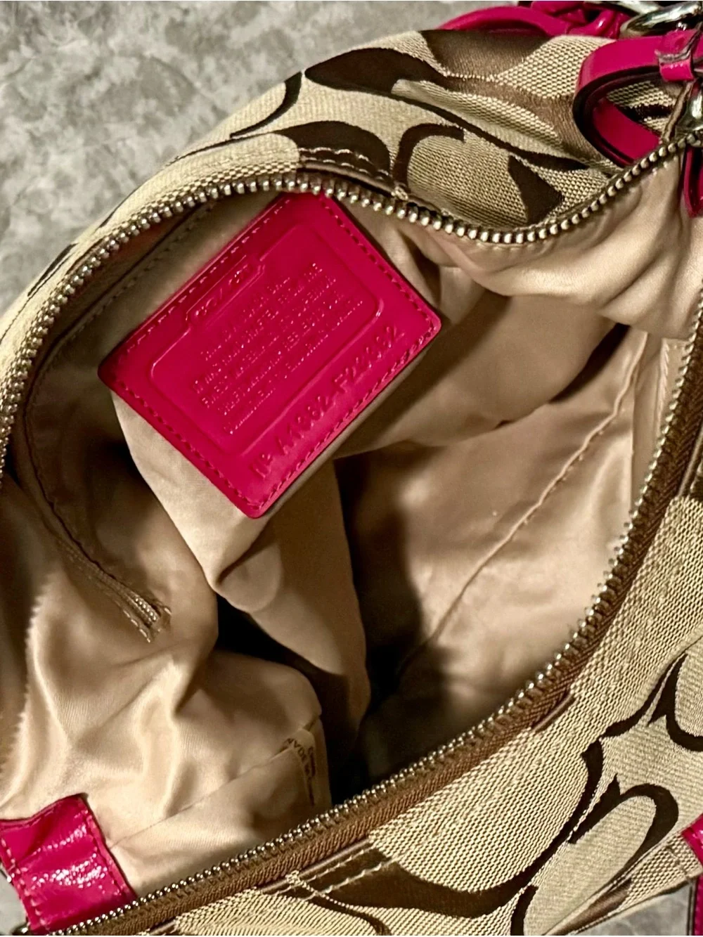 Coach Signature Hobo
